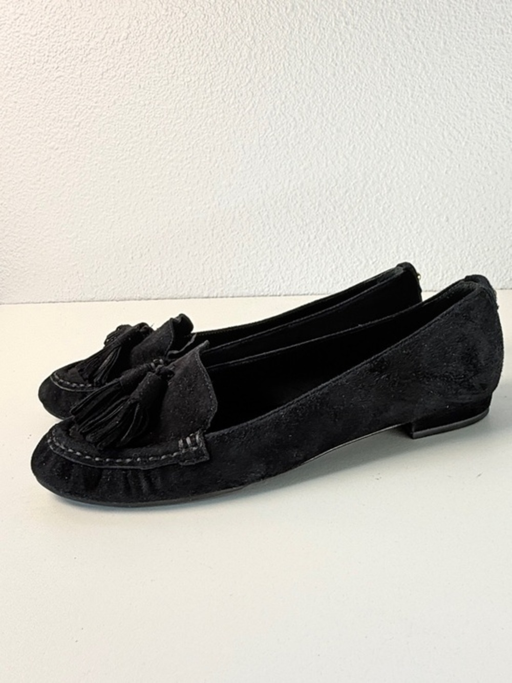 Kate Spade Black Suede Tassel Loafers Flats Size 8 comfort business casual